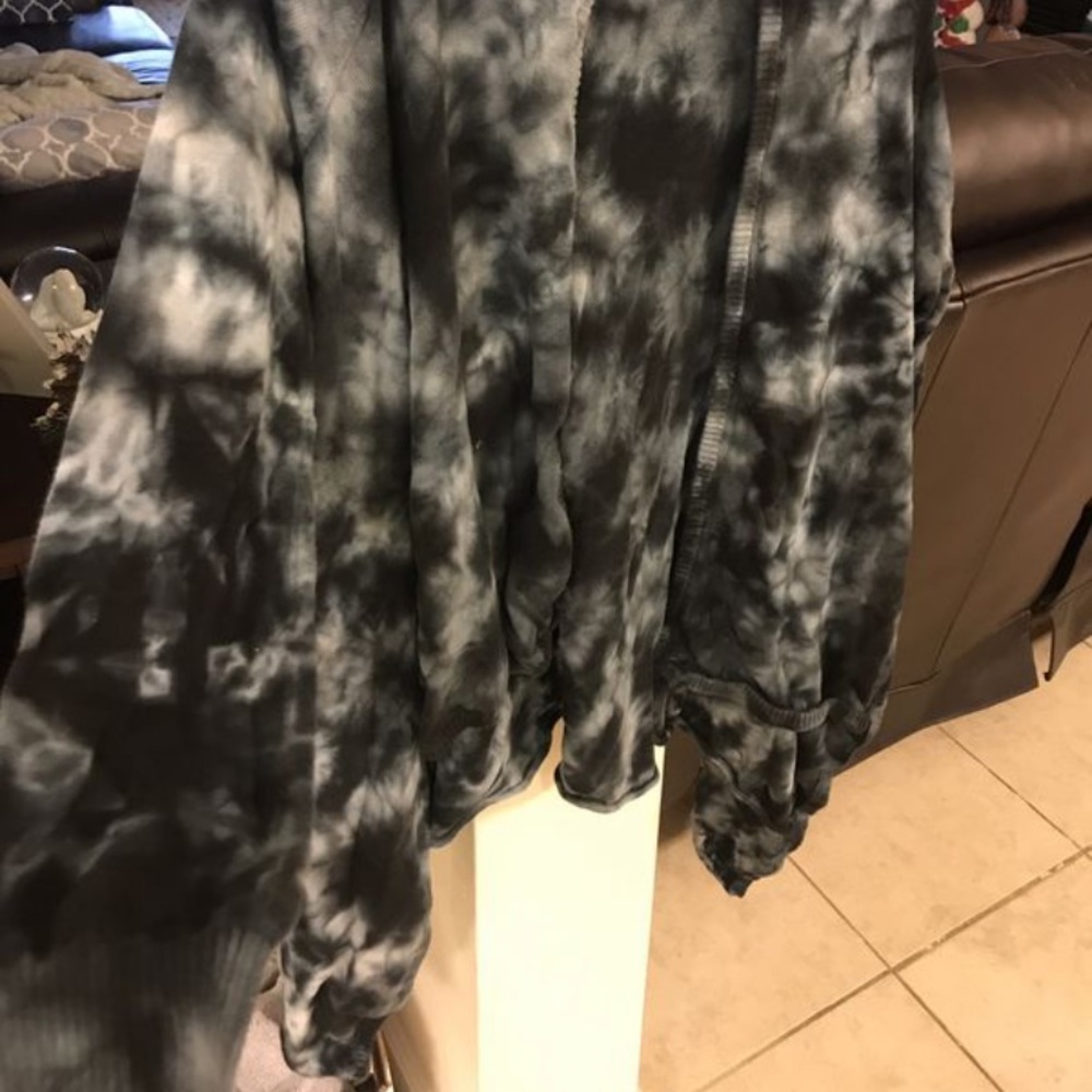 Volcom cardigan